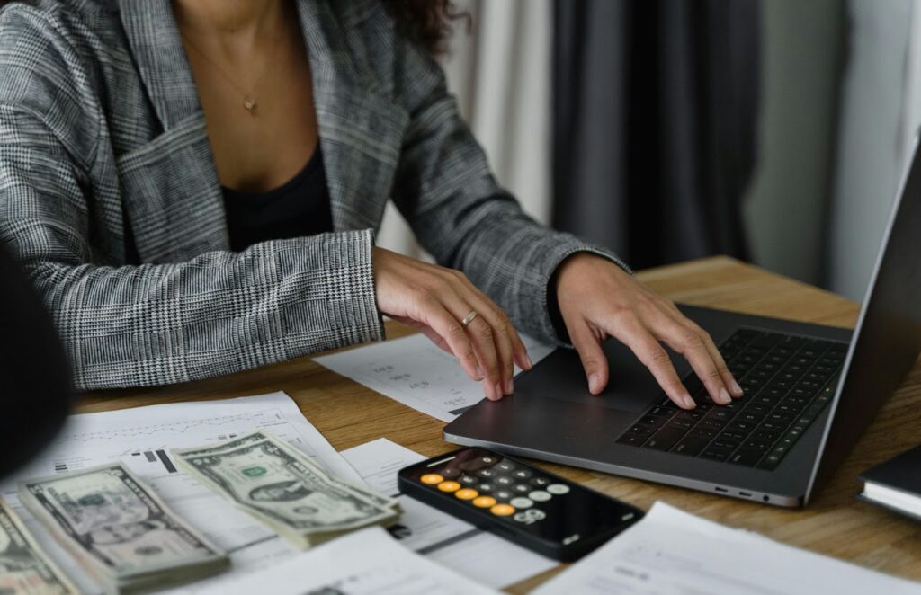pexels-tima-miroshnichenko-6693661 Bookkeeping and accounting for small business